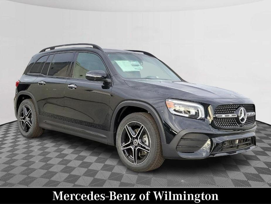 new 2023 Mercedes-Benz GLB 250 car, priced at $53,375