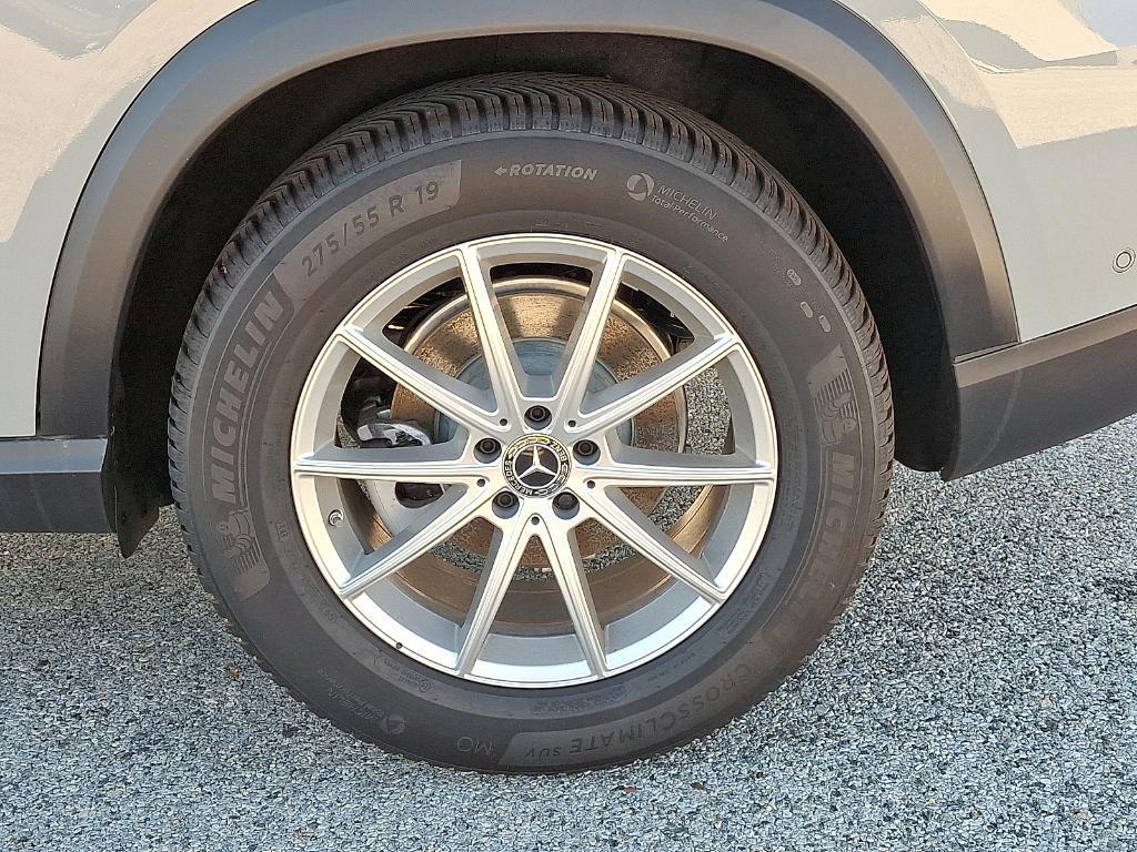 new 2025 Mercedes-Benz GLE 350 car, priced at $70,705