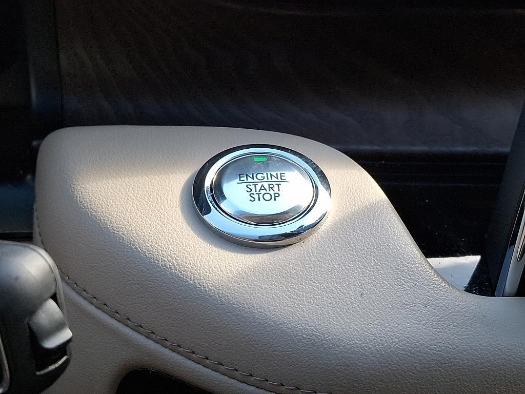 used 2023 Lincoln Aviator car, priced at $49,900