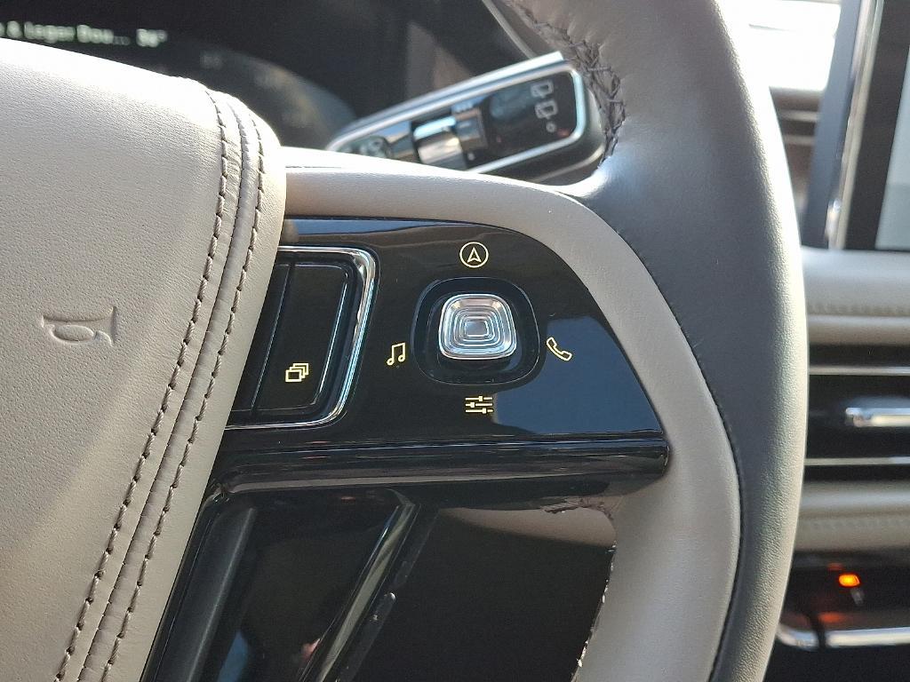 used 2023 Lincoln Aviator car, priced at $49,900