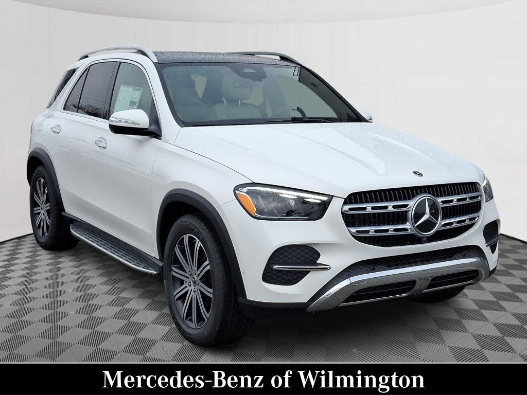 new 2025 Mercedes-Benz GLE 450 car, priced at $77,315