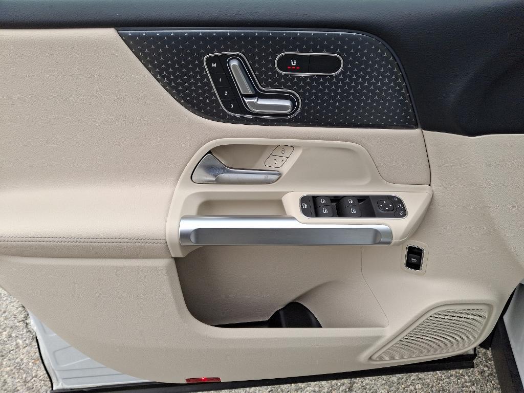 used 2024 Mercedes-Benz GLB 250 car, priced at $43,900