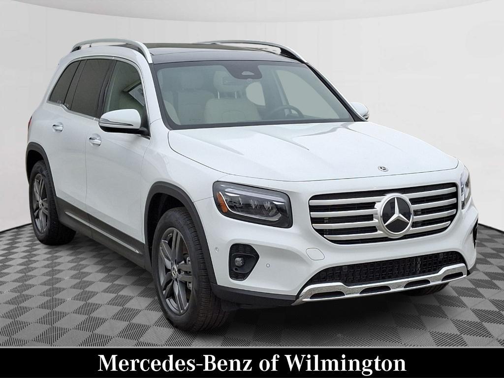used 2024 Mercedes-Benz GLB 250 car, priced at $43,900
