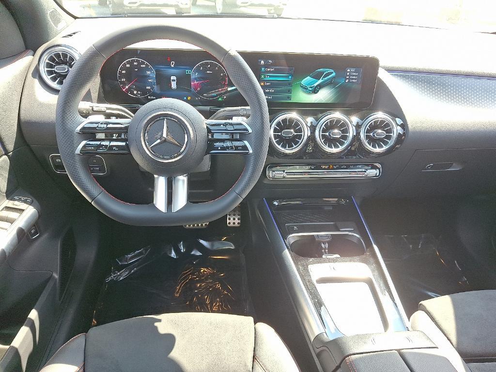 used 2024 Mercedes-Benz GLA 250 car, priced at $40,900