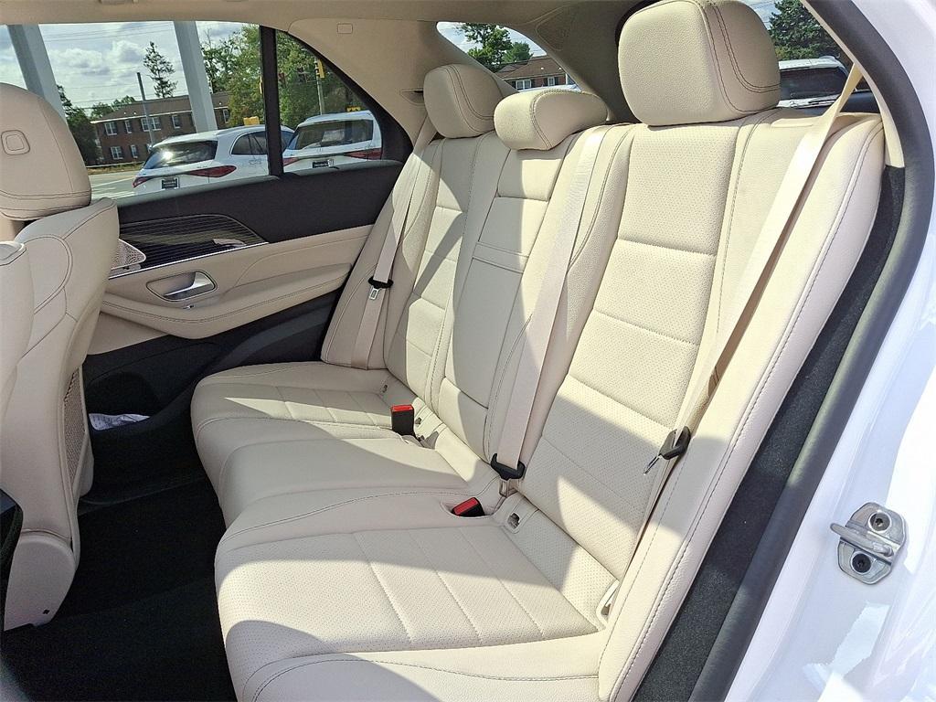 new 2026 Mercedes-Benz GLE 450 car, priced at $79,235