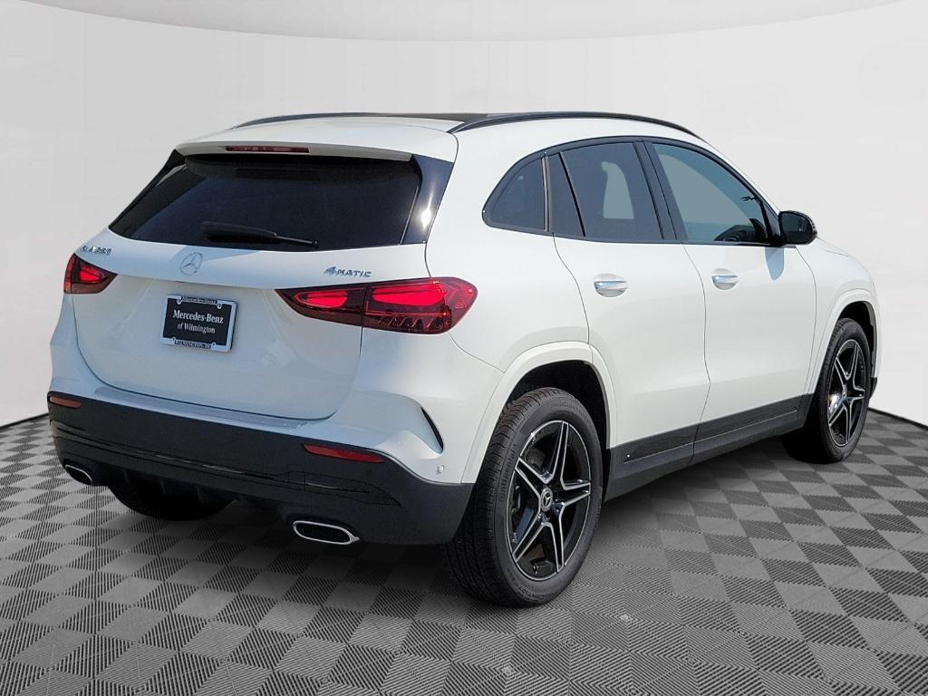 new 2025 Mercedes-Benz GLA 250 car, priced at $54,675