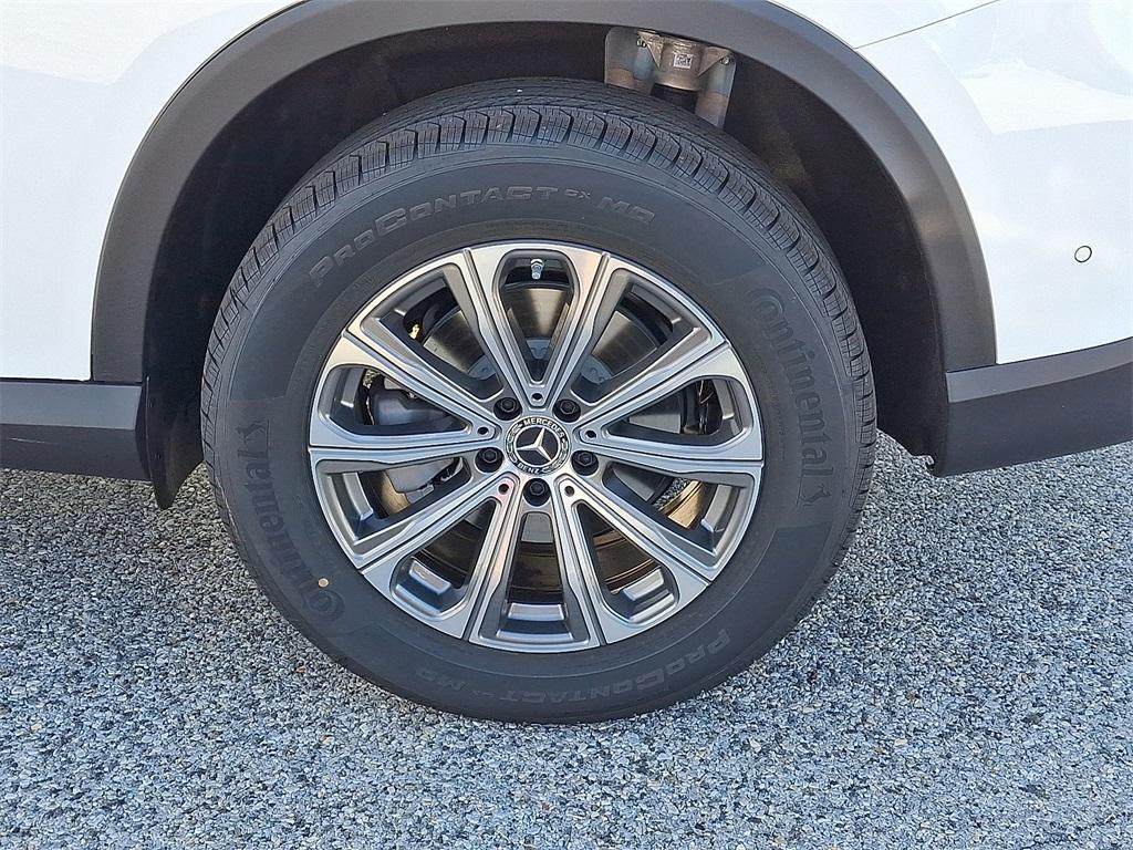 new 2026 Mercedes-Benz GLC 300 car, priced at $54,770