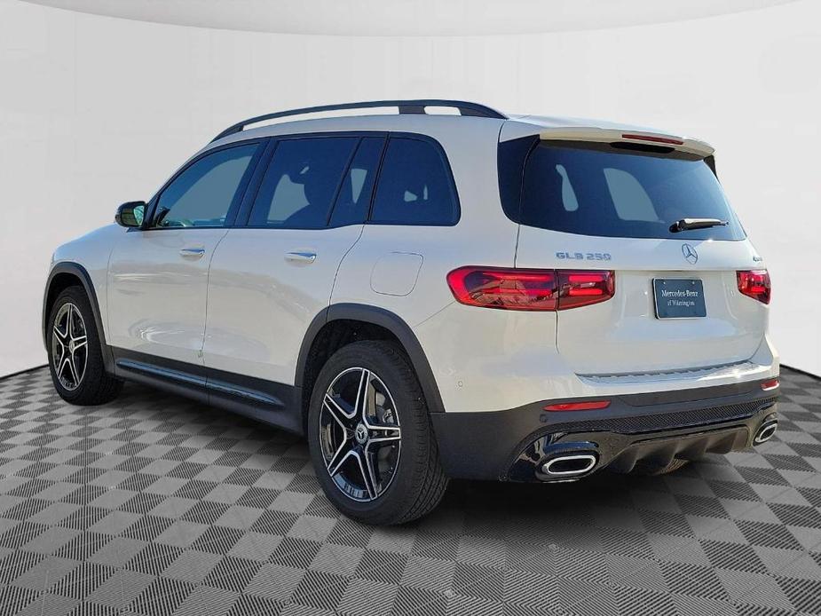 new 2024 Mercedes-Benz GLB 250 car, priced at $51,860