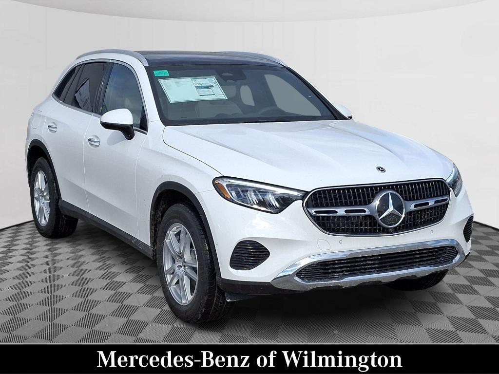 new 2025 Mercedes-Benz GLC 300 car, priced at $54,185