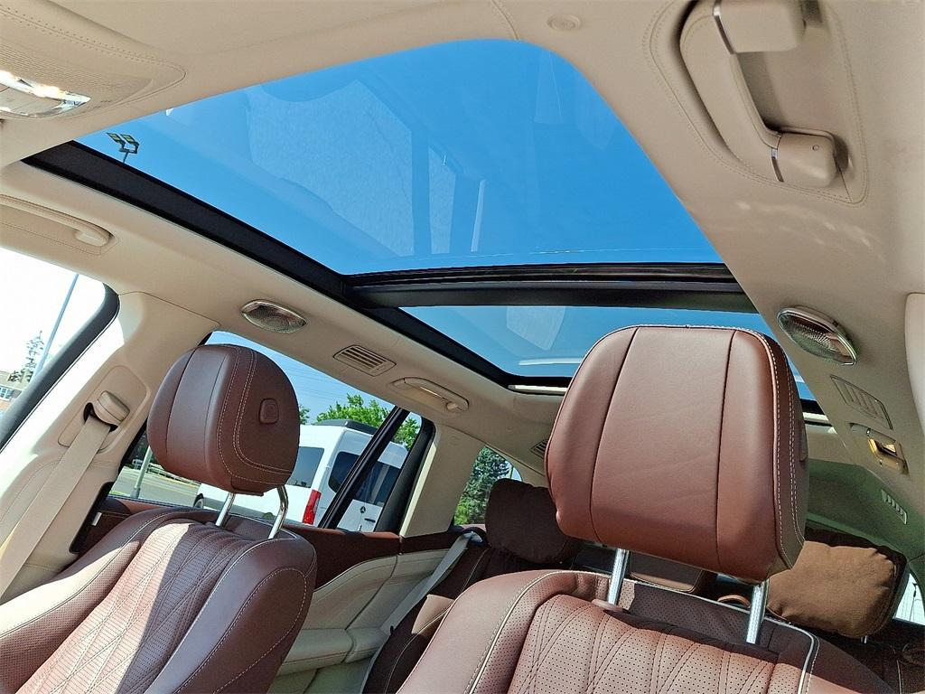 used 2024 Mercedes-Benz Maybach GLS 600 car, priced at $152,900