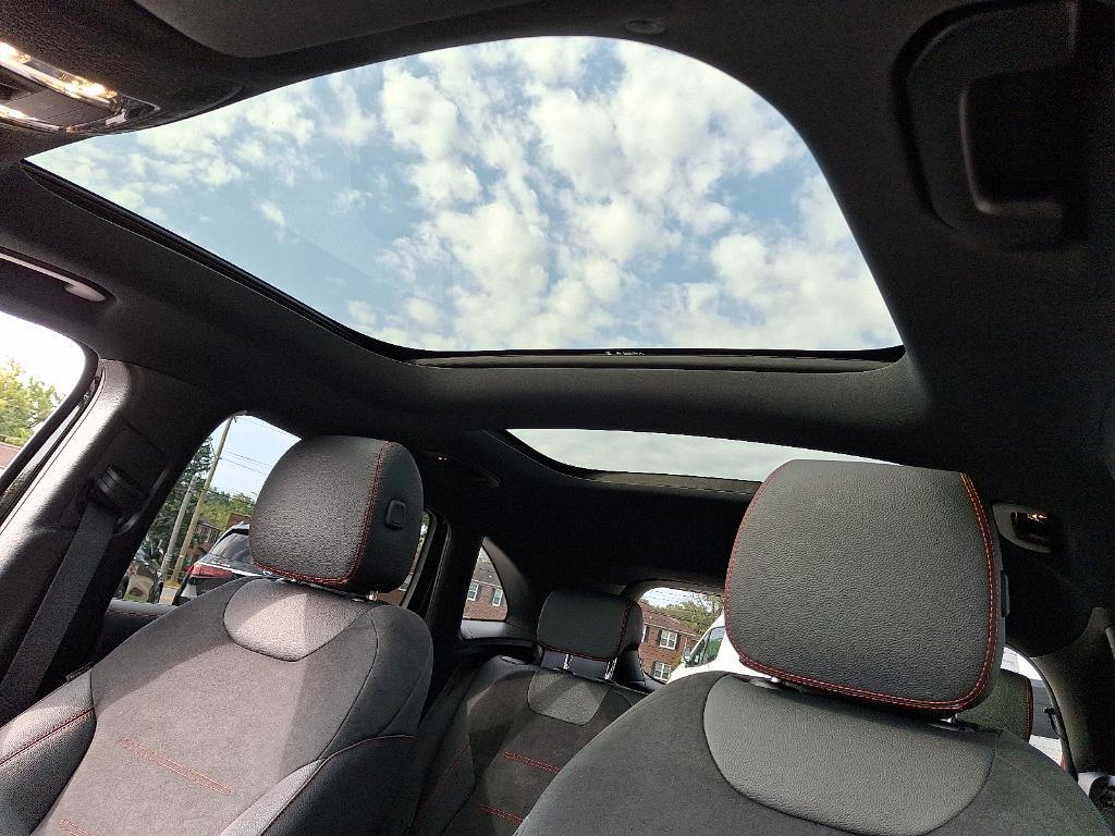 used 2025 Mercedes-Benz GLA 250 car, priced at $43,900