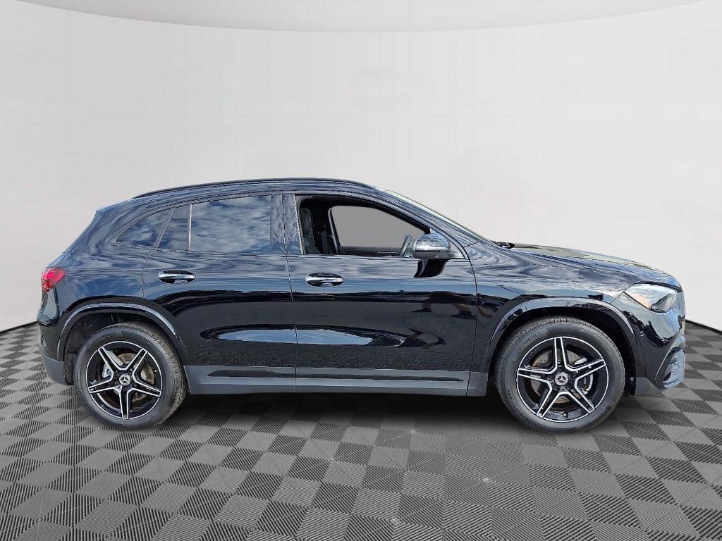 used 2025 Mercedes-Benz GLA 250 car, priced at $43,900