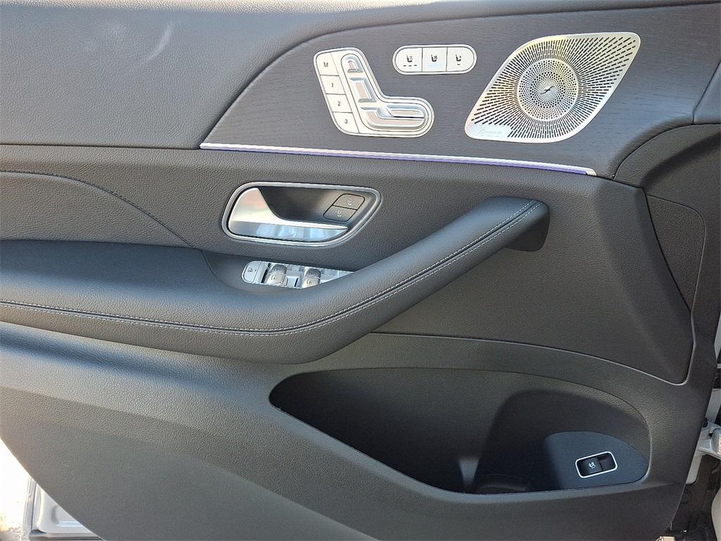 new 2026 Mercedes-Benz GLE 450 car, priced at $82,280