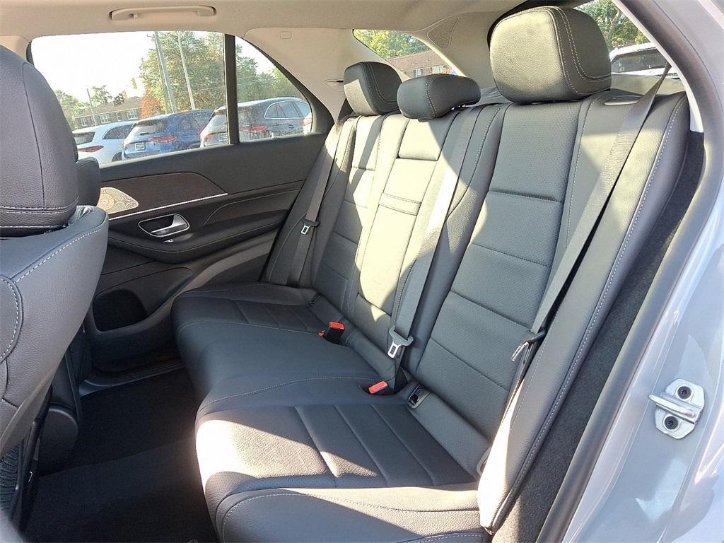new 2026 Mercedes-Benz GLE 450 car, priced at $82,280