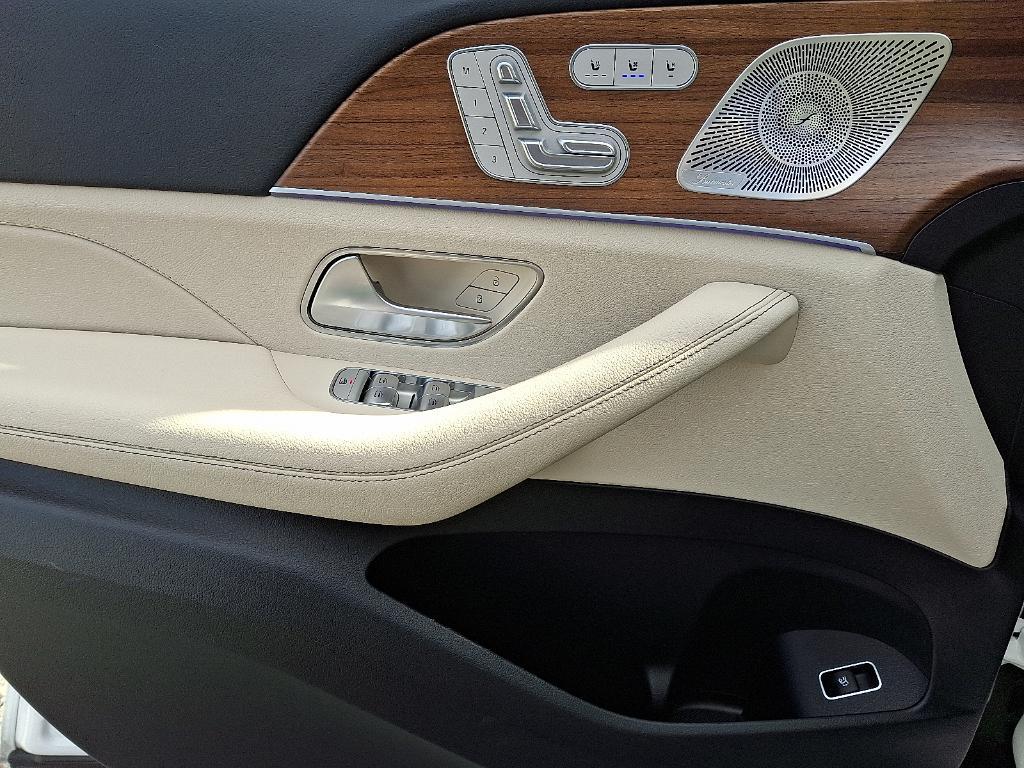 used 2024 Mercedes-Benz GLE 450 car, priced at $62,900