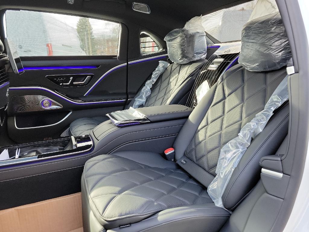 new 2024 Mercedes-Benz Maybach S 680 car, priced at $252,405