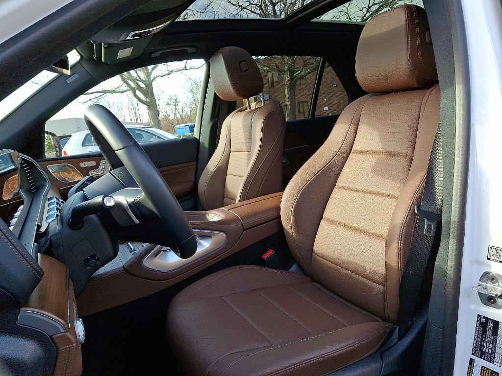 used 2024 Mercedes-Benz GLE 350 car, priced at $59,900