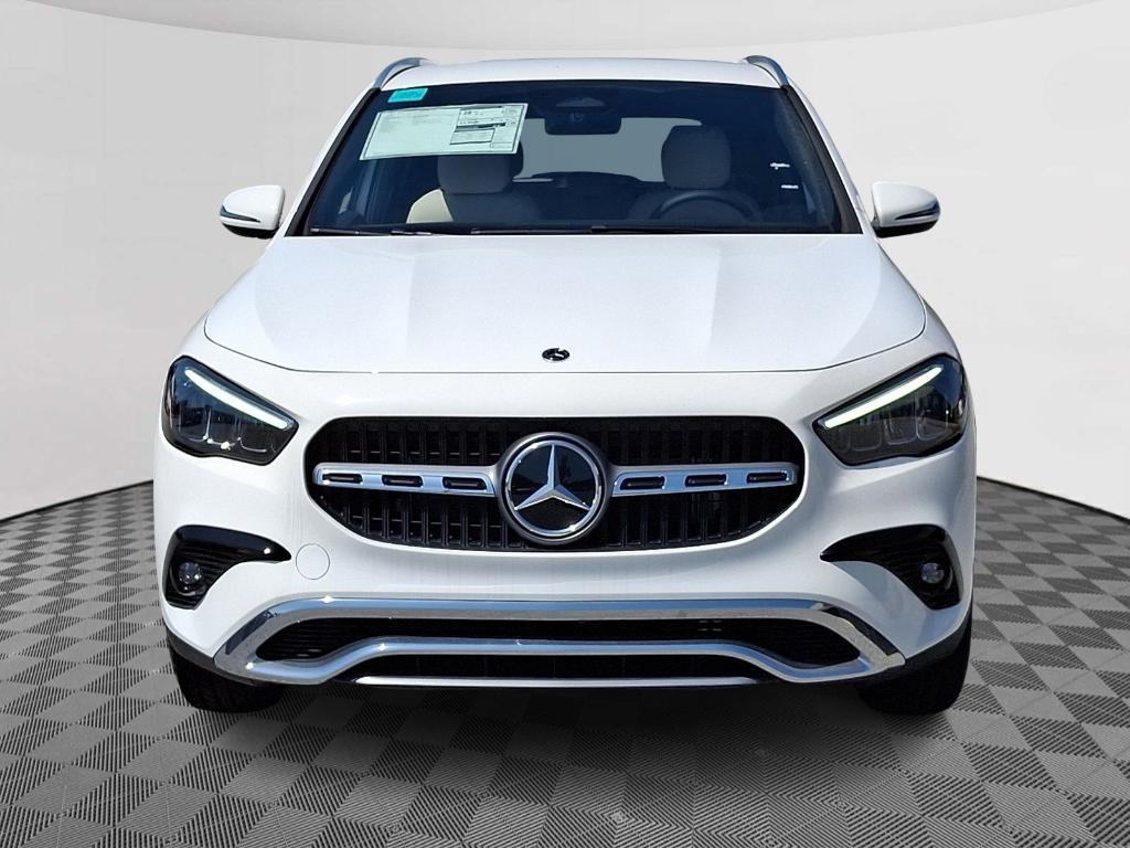 new 2025 Mercedes-Benz GLA 250 car, priced at $44,250