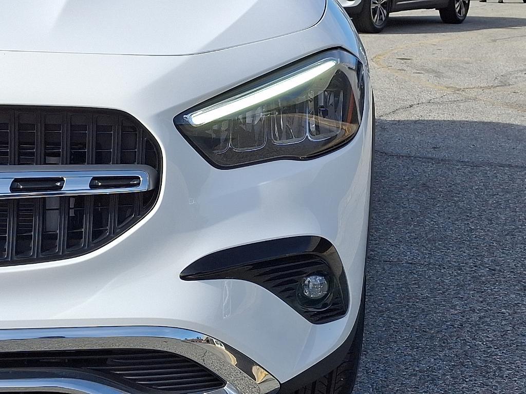 used 2025 Mercedes-Benz GLA 250 car, priced at $40,900