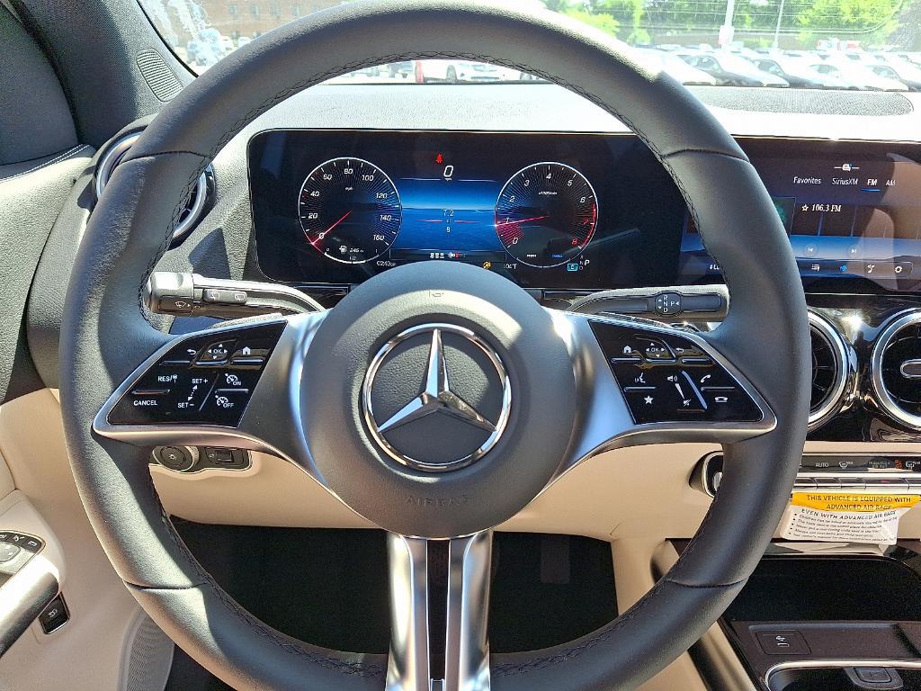 new 2025 Mercedes-Benz GLA 250 car, priced at $44,250