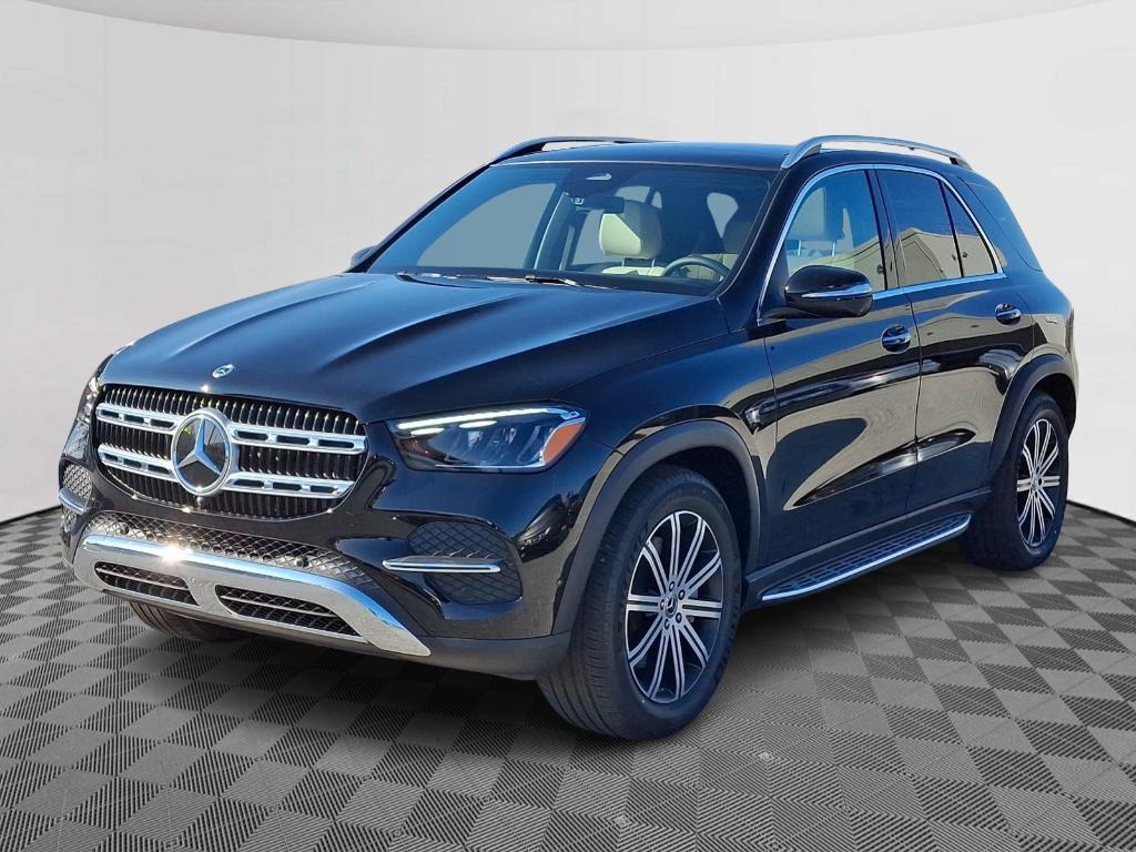 new 2025 Mercedes-Benz GLE 450 car, priced at $77,315