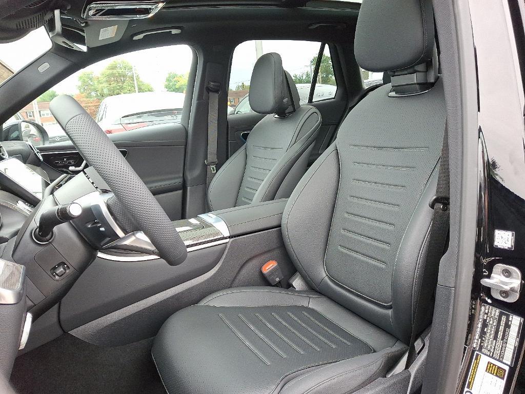 new 2026 Mercedes-Benz GLC 300 car, priced at $59,020