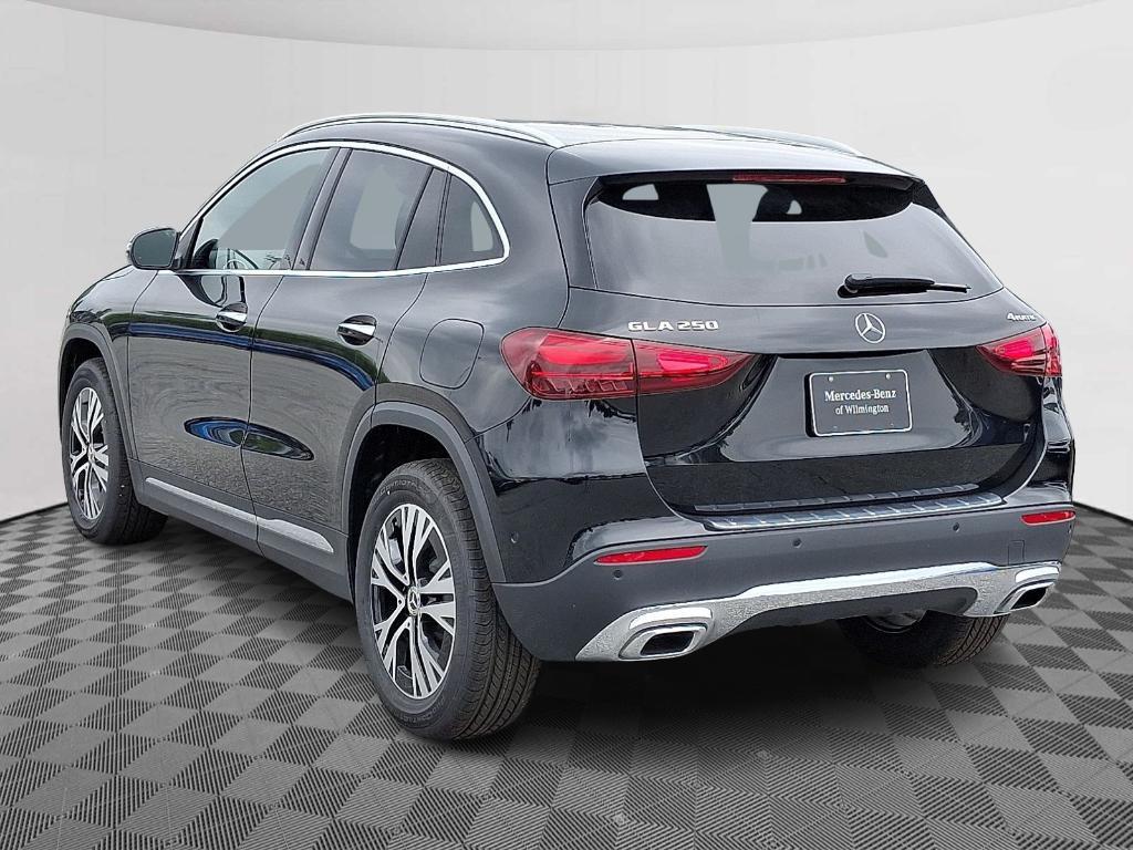 new 2025 Mercedes-Benz GLA 250 car, priced at $47,295