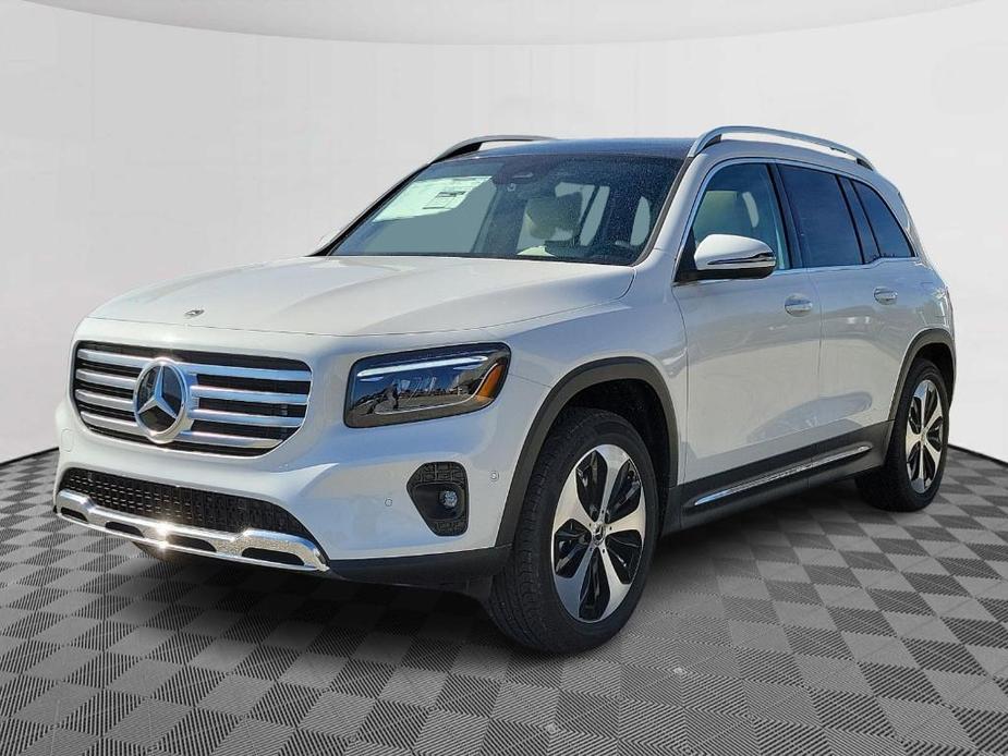 new 2024 Mercedes-Benz GLB 250 car, priced at $51,670