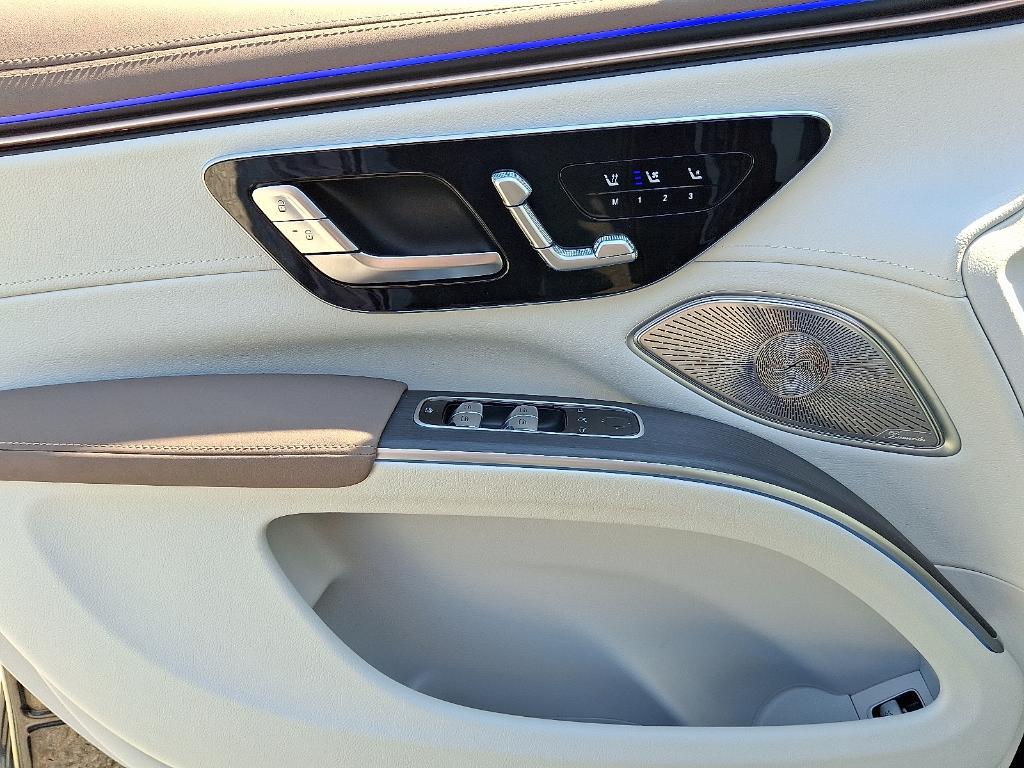 used 2023 Mercedes-Benz EQS 580 car, priced at $62,900