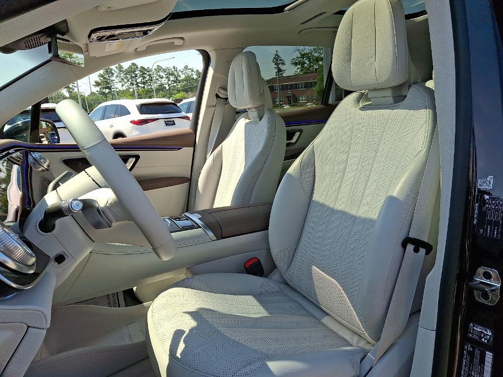 used 2023 Mercedes-Benz EQS 580 car, priced at $62,900