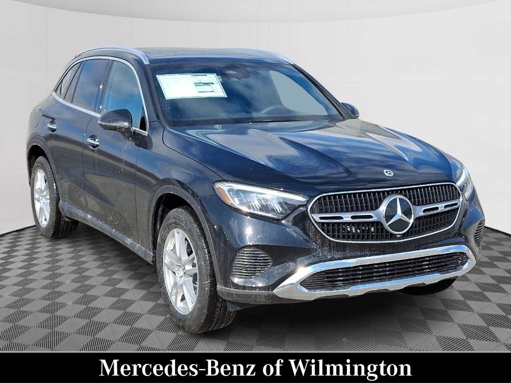 new 2025 Mercedes-Benz GLC 300 car, priced at $54,185