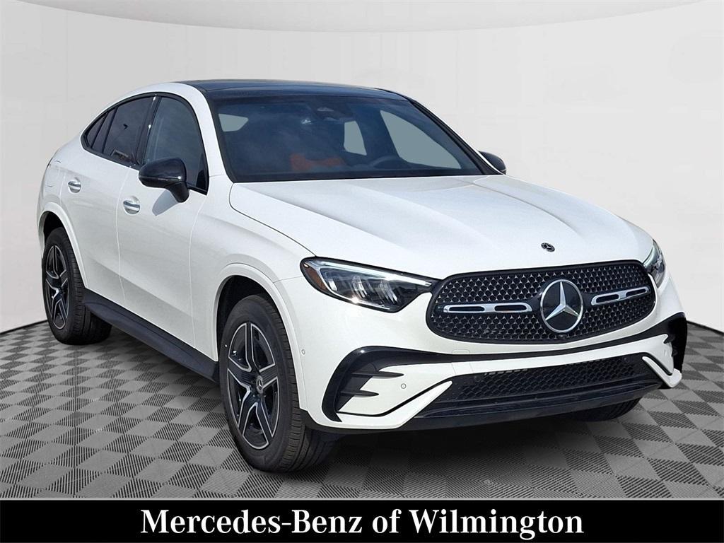 new 2025 Mercedes-Benz GLC 300 car, priced at $65,805