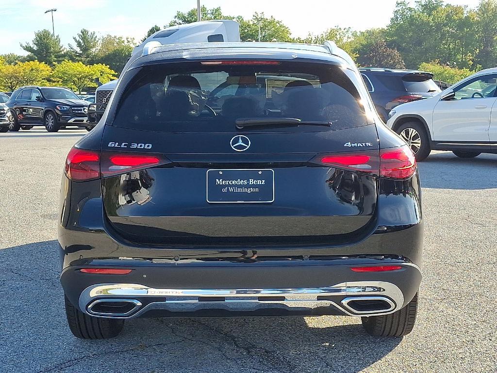 new 2026 Mercedes-Benz GLC 300 car