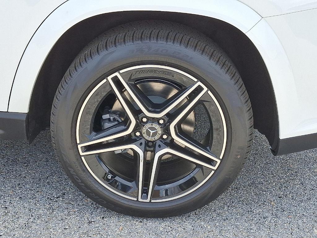 new 2025 Mercedes-Benz GLS 450 car, priced at $97,430