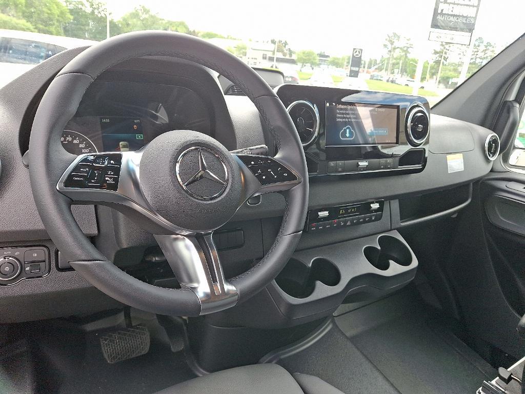 new 2025 Mercedes-Benz Sprinter 2500 car, priced at $77,086