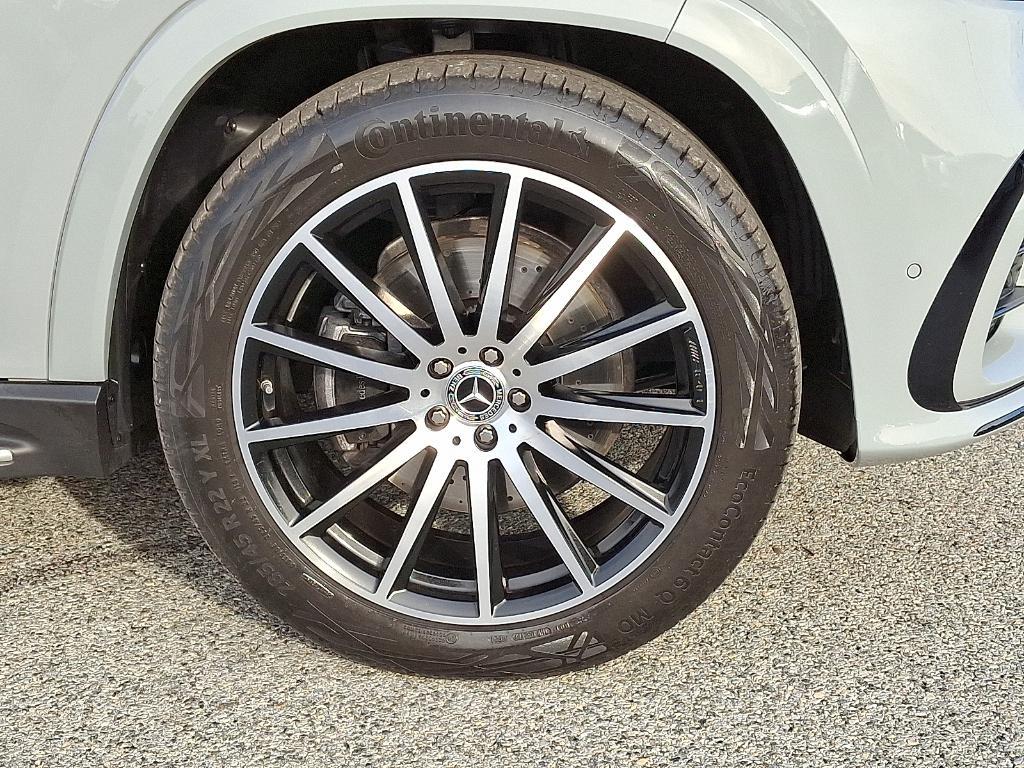 used 2025 Mercedes-Benz GLS 580 car, priced at $127,100