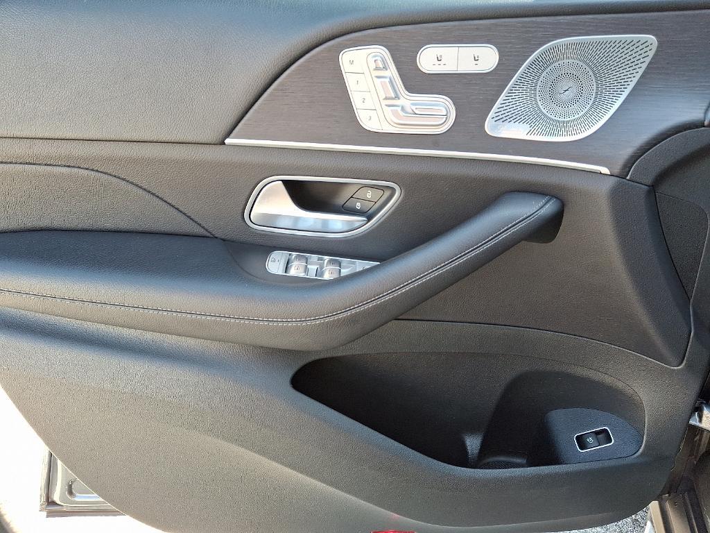 used 2022 Mercedes-Benz GLE 350 car, priced at $53,900