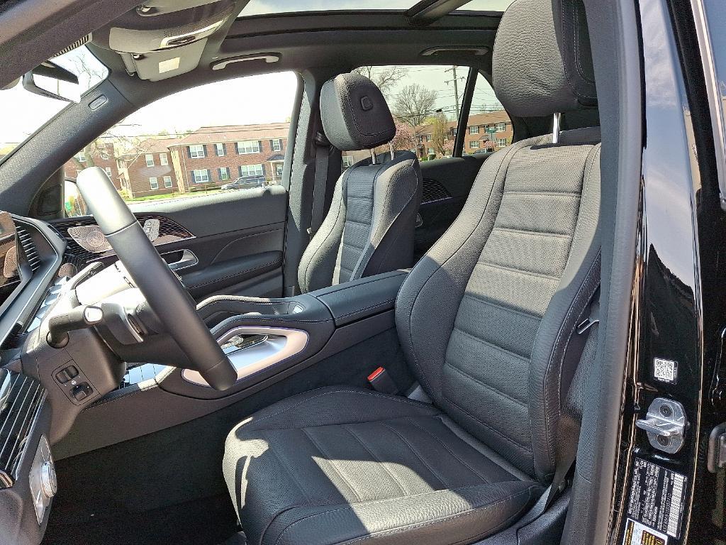 used 2025 Mercedes-Benz GLE 450 car, priced at $85,860