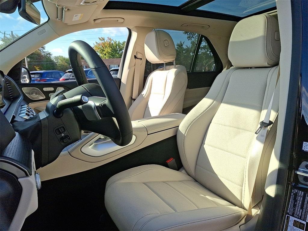 new 2026 Mercedes-Benz GLE 450 car, priced at $80,530