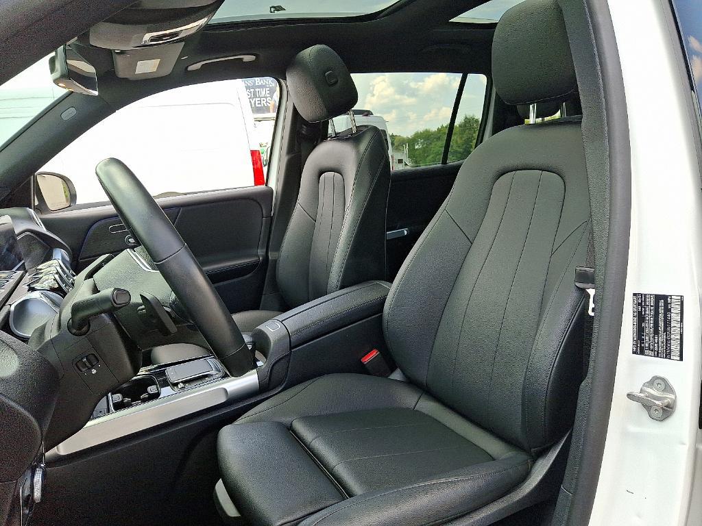 used 2022 Mercedes-Benz GLB 250 car, priced at $29,900