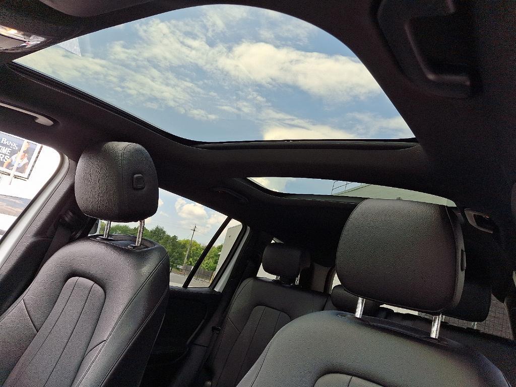 used 2022 Mercedes-Benz GLB 250 car, priced at $29,900