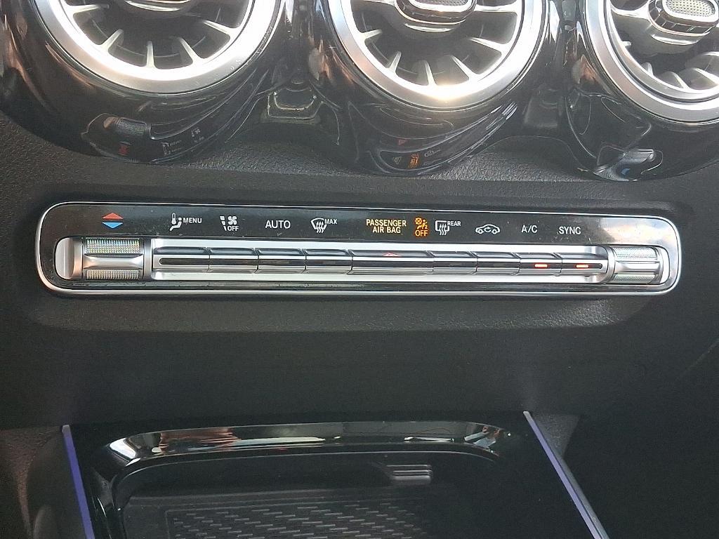 used 2022 Mercedes-Benz GLB 250 car, priced at $29,900