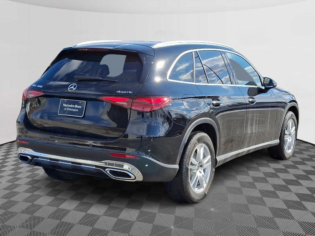 new 2025 Mercedes-Benz GLC 300 car, priced at $54,780