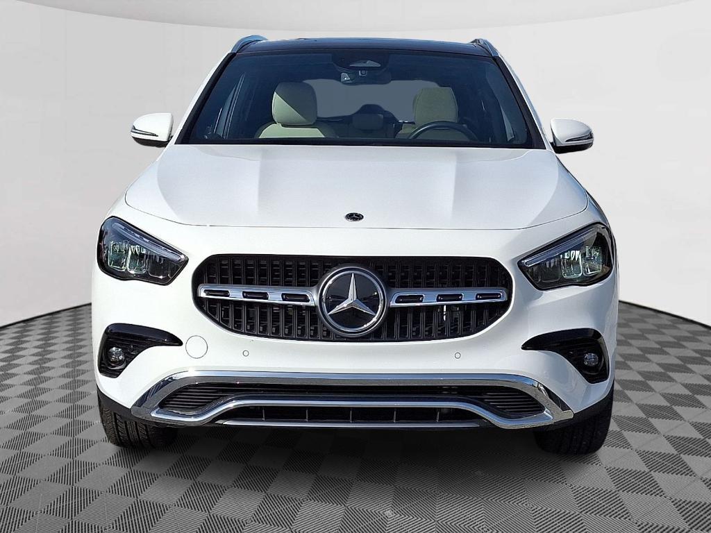 used 2025 Mercedes-Benz GLA 250 car, priced at $43,900