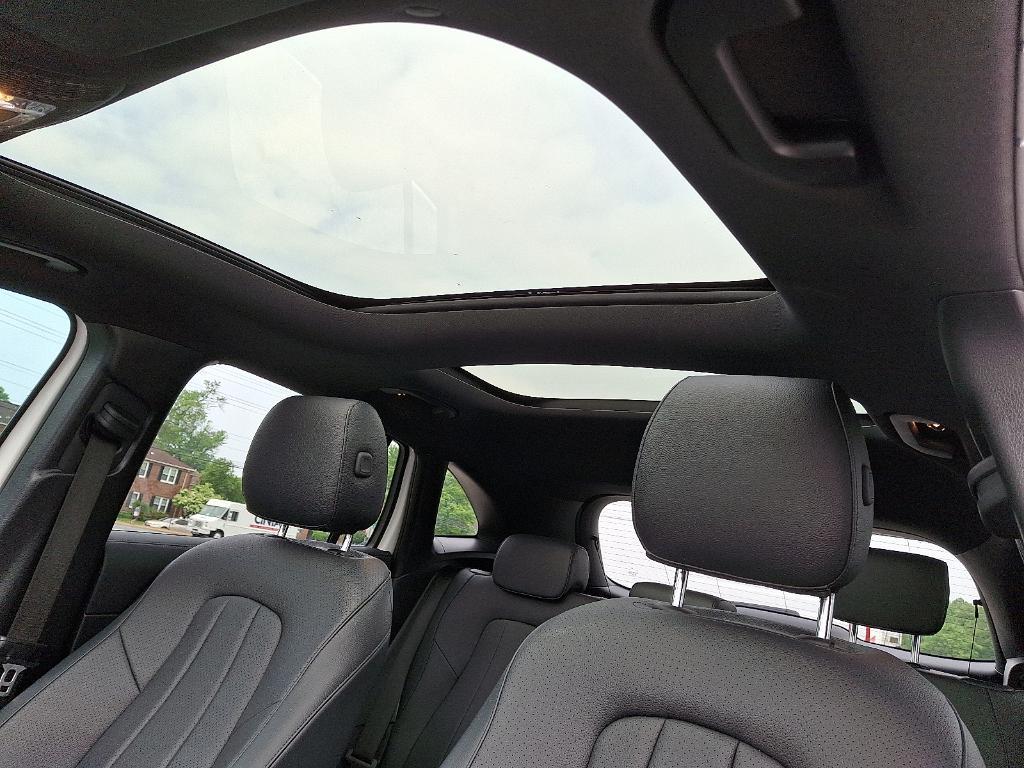 used 2022 Mercedes-Benz GLA 250 car, priced at $30,900