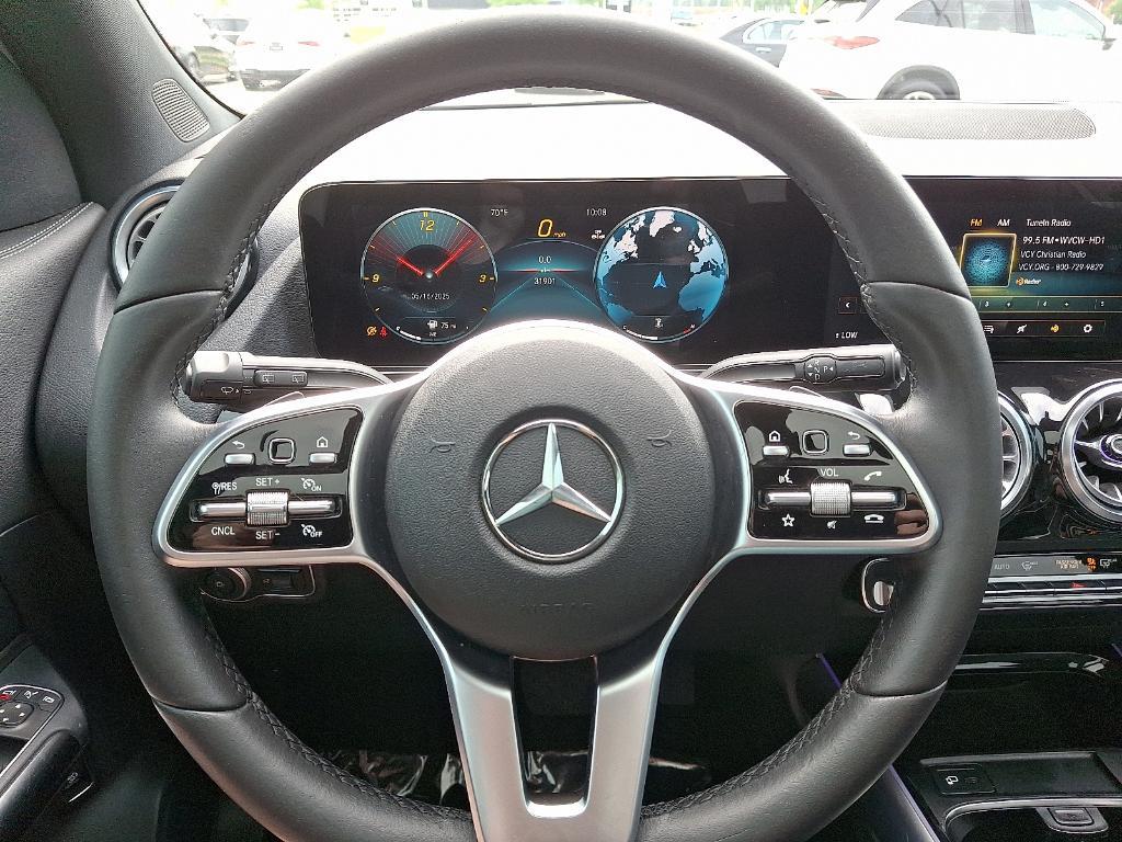 used 2022 Mercedes-Benz GLA 250 car, priced at $30,900