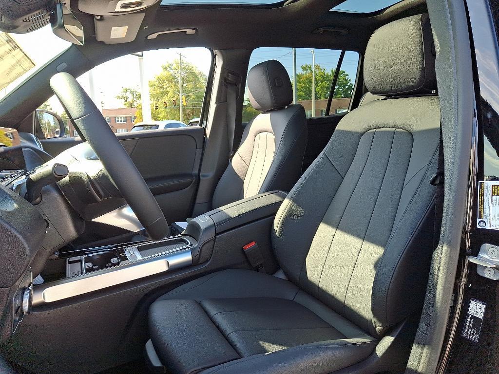 new 2026 Mercedes-Benz GLB 250 car, priced at $52,310