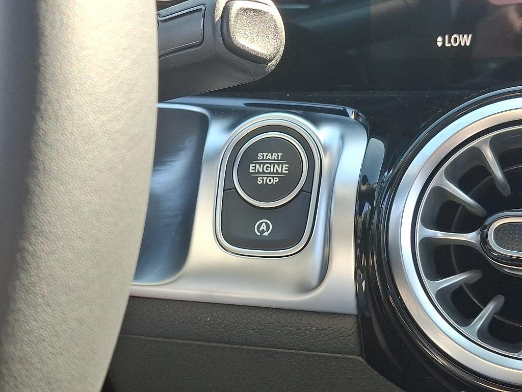 new 2026 Mercedes-Benz GLB 250 car, priced at $52,310
