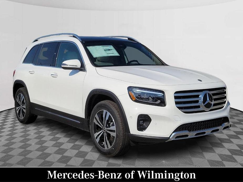 new 2024 Mercedes-Benz GLB 250 car, priced at $52,340