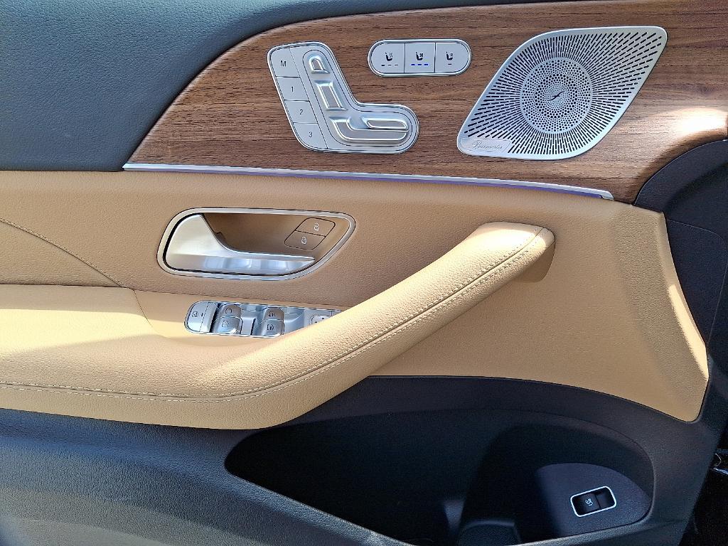 used 2025 Mercedes-Benz GLS 450 car, priced at $89,900